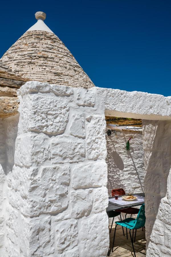Вилла Il Trullo Della Rondinina Альберобелло Экстерьер фото