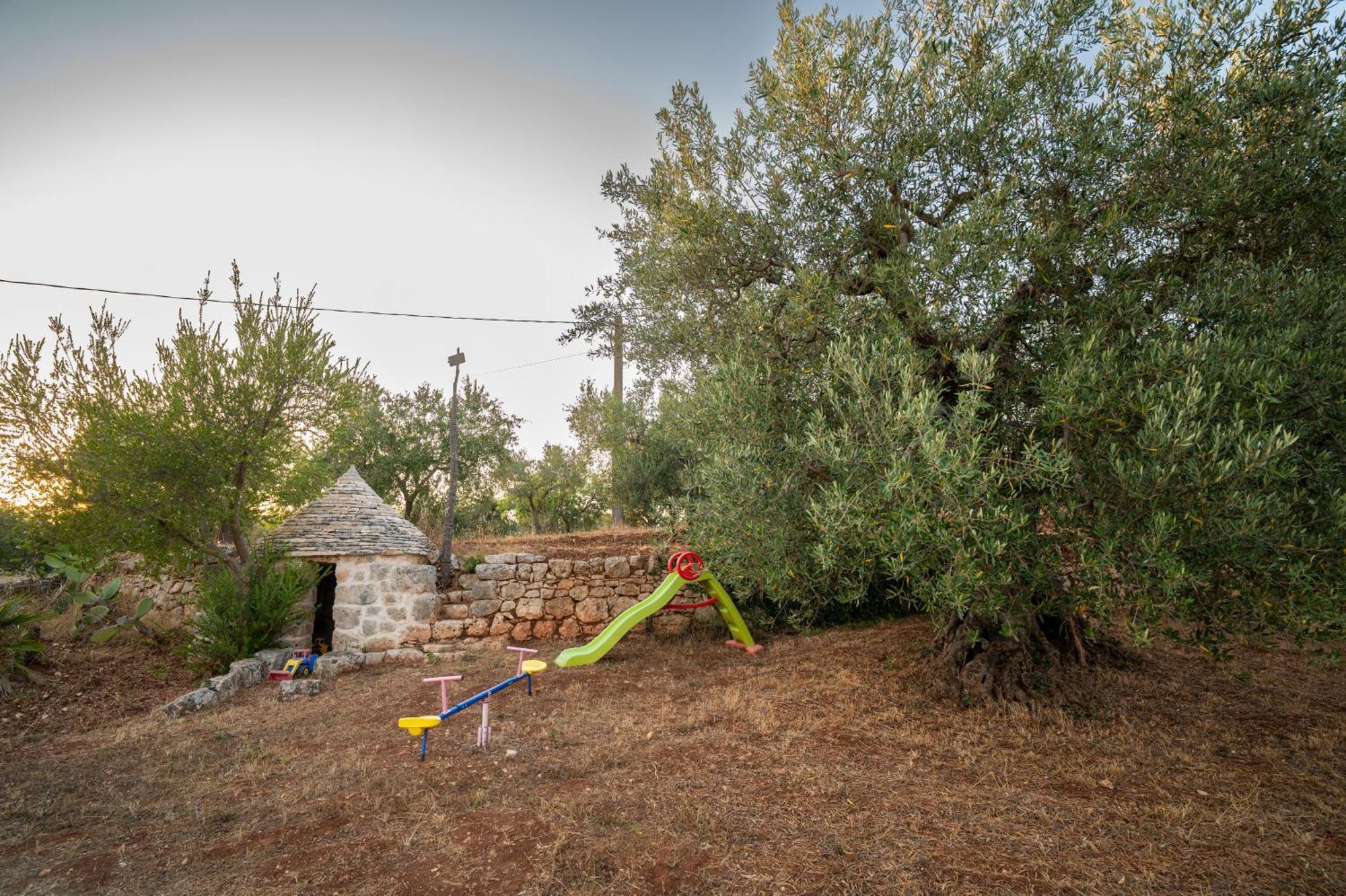 Вилла Il Trullo Della Rondinina Альберобелло Экстерьер фото